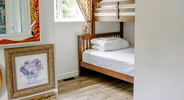 Трёхместный номер Standard Auberge Sutton Brouerie