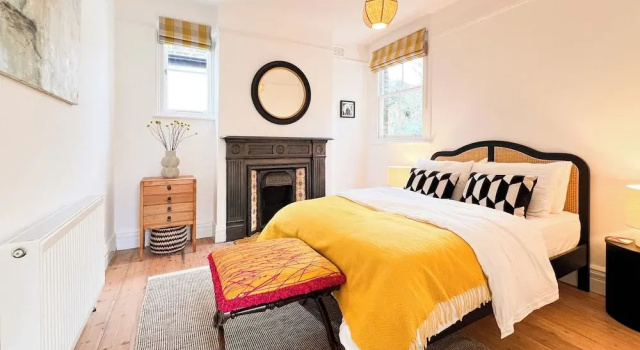 Номер Standard Historic 3-Bedroom Home in the Heart of Greenwich