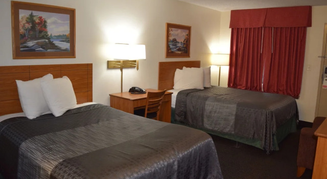 Четырёхместный номер Standard Value Inn - Livonia