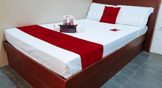 Двухместный номер Standard RedDoorz @ Caimito Drive Dampas
