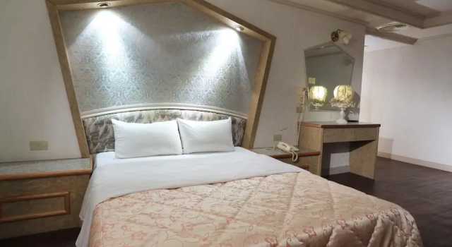 Camera Standard 可青大飯店Grand Ke-Cing Hotel