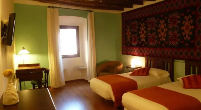 Cal Maginet Hotel