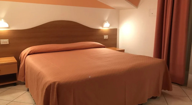 Номер Standard Мансарда с балконом Hotel Touring