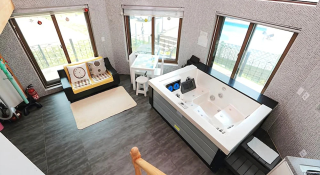 Ganghwa Rulru Ralra Pension, Prenota Hotel Hotel a Gyeonggi-do con piscina, Piscina