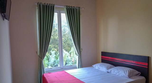 Rama Shinta Homestay near Gembira Loka Zoo RedPartner, Book Hotel Umbulharjo 