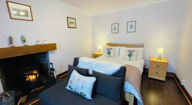 Traditional Highland Cottage Near Loch Ness-sleeps 6, Buchen Sie Ferienhaus Drumnadrochit Loch Ness