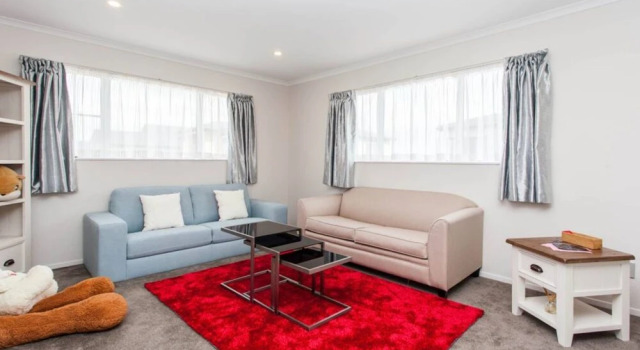 Spacious 3 bedroom in Flat Bush, Забронировать Отель Отели Флэтбуш 3 звезды, 3*