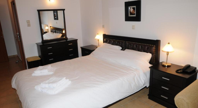 Lileas Castle, Book Hotel Hotels in Central Greece with Parking, Parking