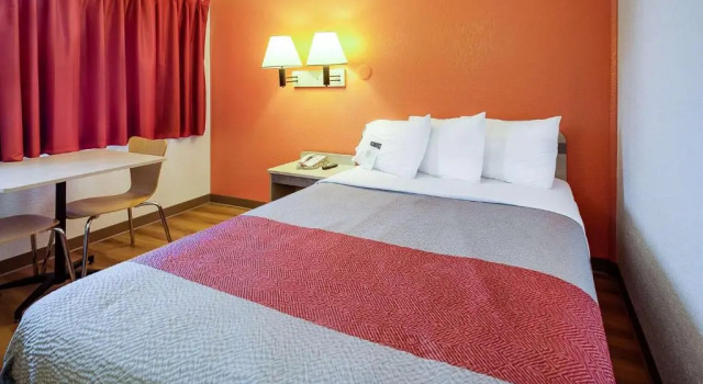 Двухместный номер Standard Motel 6-Lenexa, KS - Kansas City Southwest