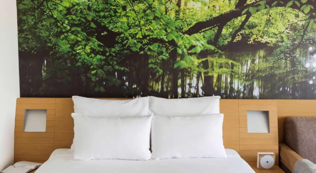 Двухместный номер Standard Novotel Amsterdam City