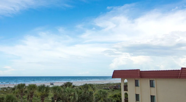 Четырёхместный номер Standard с балконом Guy Harvey Resort on Saint Augustine Beach