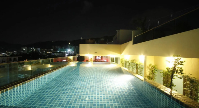 Hemingways Silk Hotel