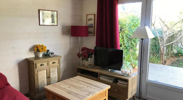 Confortable logement de plain pied sur 2 terrasses, Rezerwuj Hotel Le Palais 
