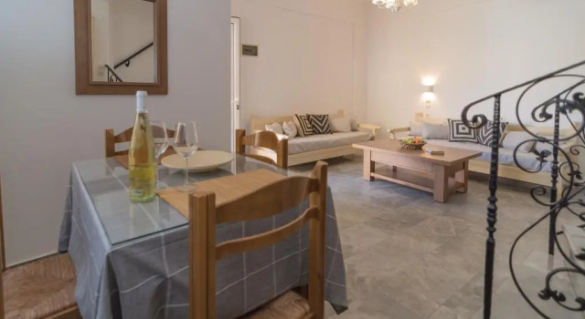 Апартаменты Harbour Studios And Apartments