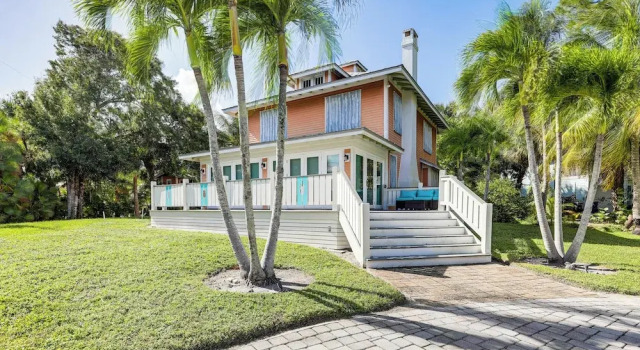 Коттедж Palm City Home w/ Pool & Florida Room - Near Golf