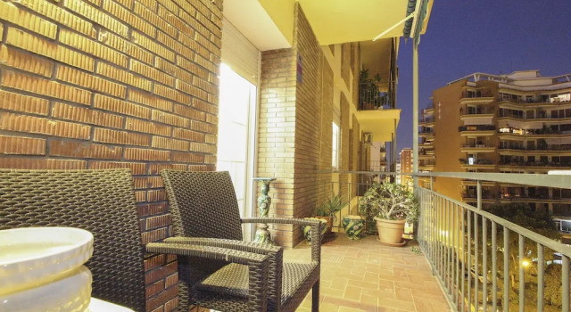 Deluxe Apartment La feria, Забронировать Апартаменты/квартира Лос-Ремедиос Севилья, рядом с Торре-дель-Оро