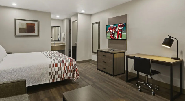 Двухместный номер Superior Red Roof Inn & Suites Irving - DFW Airport South