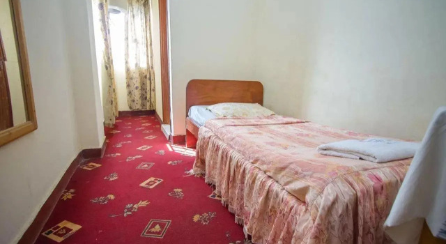 Номер Standard La Grand Chez Johnson Hotel Muyenga