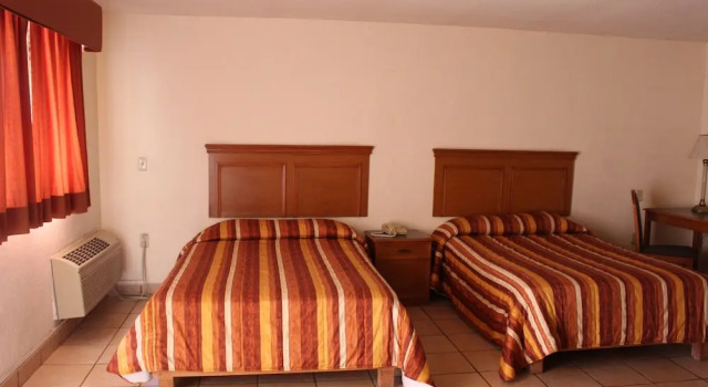 Четырёхместный полулюкс Hotel La Villa