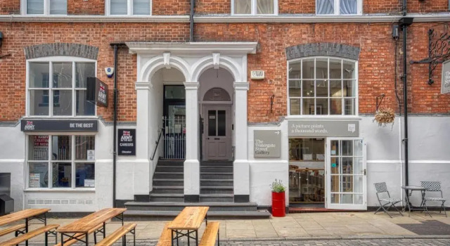 Апартаменты New Grade 2 Historic Flat in the Heart of Chester