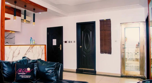Ai-Royal Hotel & Suites, Rezerwuj Hotel Hotele w Ikorodu ze śniadaniem, Śniadanie