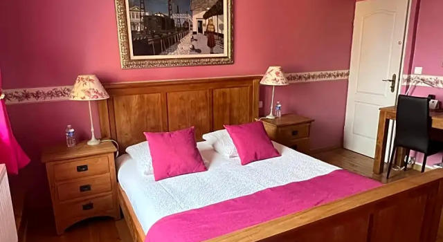 Двухместный номер Standard с видом на бассейн L'Adourable Auberge