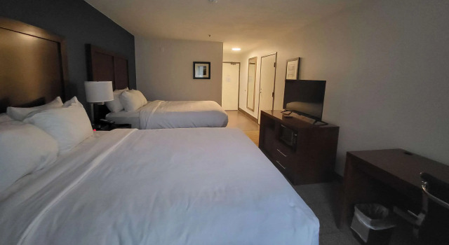 Четырёхместный номер Standard Comfort Inn Somerset - Lake Cumberland