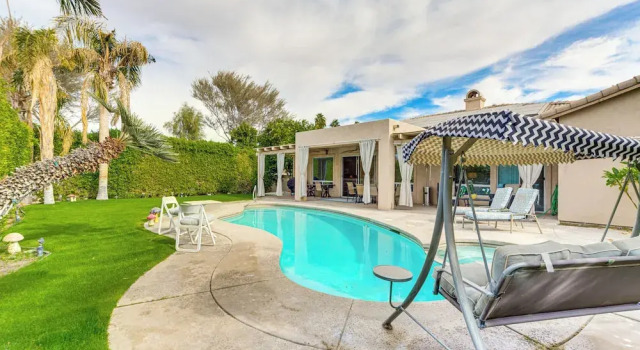 Коттедж Family Friendly: Spacious Oasis in Palm Desert!