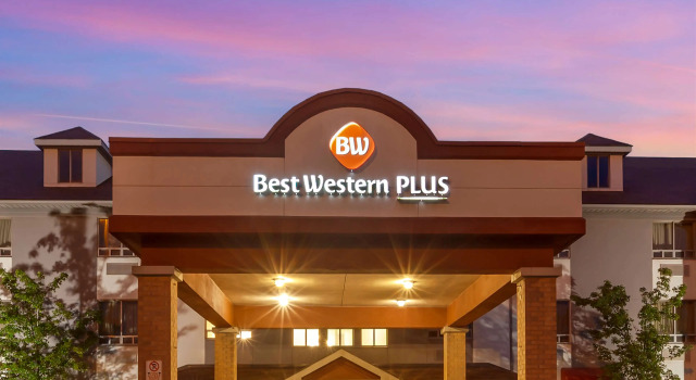 Best Western Plus Burlington Inn & Suites, Boek Hotel Burlington 