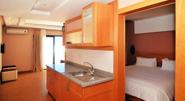 Полулюкс Atlantic Palm Beach
