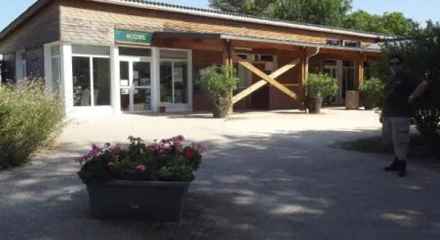 Camping le Nid du Parc, Rezervasyon Kamp Alanı Rhône-Alps kamp ve glamping, Kamp Alanı