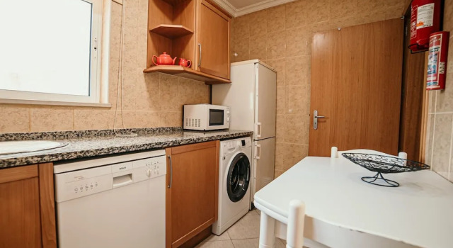 Семейные апартаменты с 2 комнатами с красивым видом из окна Portugal Rentals Vila da Praia Apartments Alvor