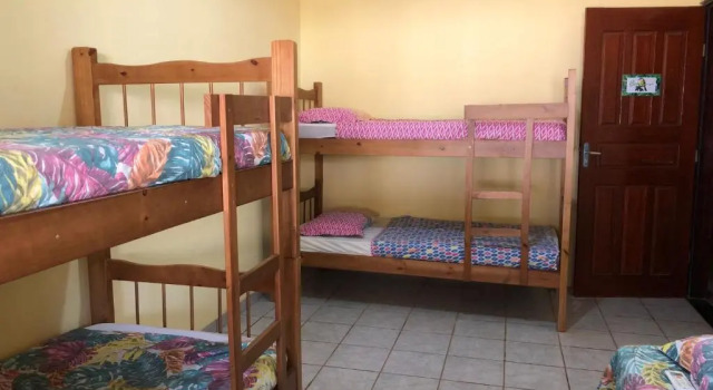 Кровать в общем номере Oncotô Palmas Hostel