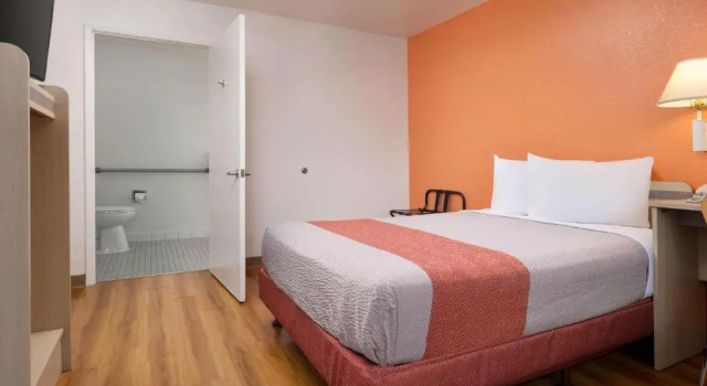 Двухместный номер Standard Motel 6 San Luis Obispo North
