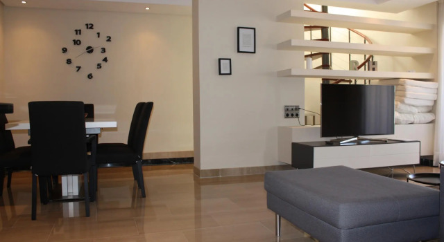 113 - Penthouse with private pool, Забронировать Отель Эстепона Коста-дель-Соль, рядом с Playa El Padrón