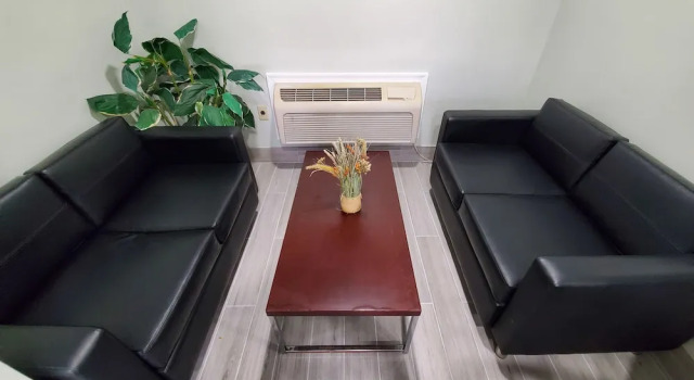 Stonewood Inn & Suites Carrollton - Smithfield, Book Hotel Carrollton Virginia