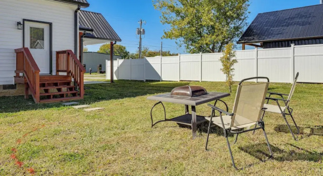 Tullahoma Whiskey Trail Base w/ Yard & Fire Pit