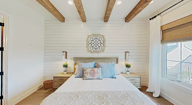 Dreamy Lake Travis W/ Swim Park & Marina 3 Bedroom Home, Book Hotel Spicewood Texas