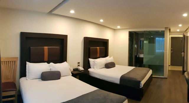 Четырёхместный номер Standard Best Western Plus Metepec & Suites