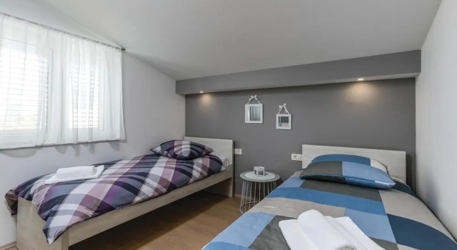 Stunning Home in Kastel Gomilica With Wifi and 2 Bedrooms