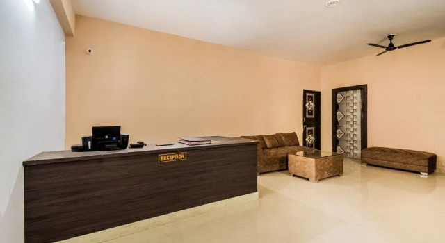 OYO 60034 Silver Estate Residency
