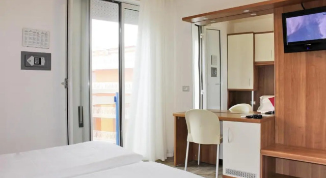 Двухместный номер Standard с балконом Hotel Bristol