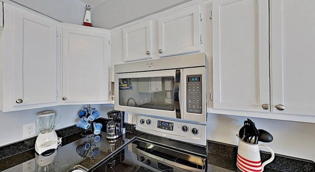 Seaside W/ 3 Pools & Tennis - By Turnkey 1 Bedroom Condo