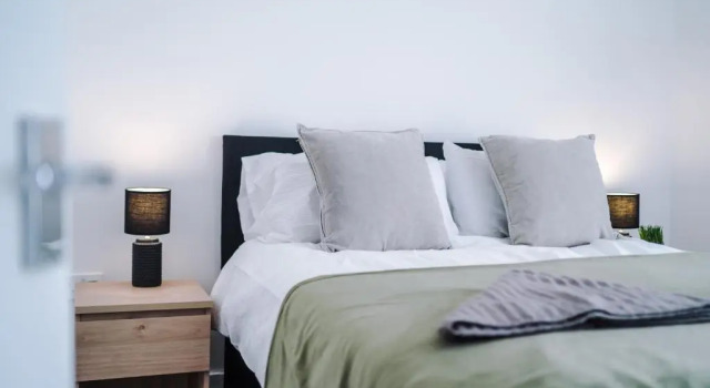 Коттедж с 2 комнатами Stylish 2 Bedroom House, Entire Home, Free Parking, Wifi & Netflix