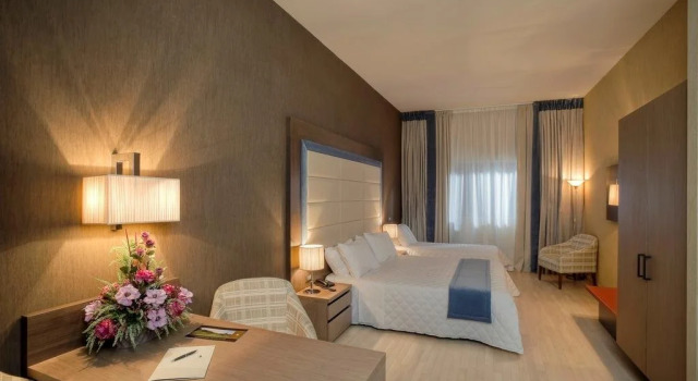 San Donato Golf Resort And Spa, Réserver Complexe hôtelier LʼAquila 