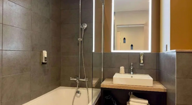 Апартаменты Best Western Coeur de Maurienne Hotel Restaurant & Spa