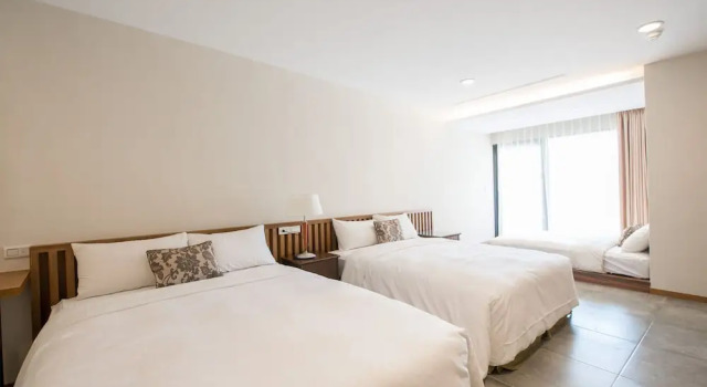 Семейный номер Standard с балконом Palm Tree Hotel Kenting