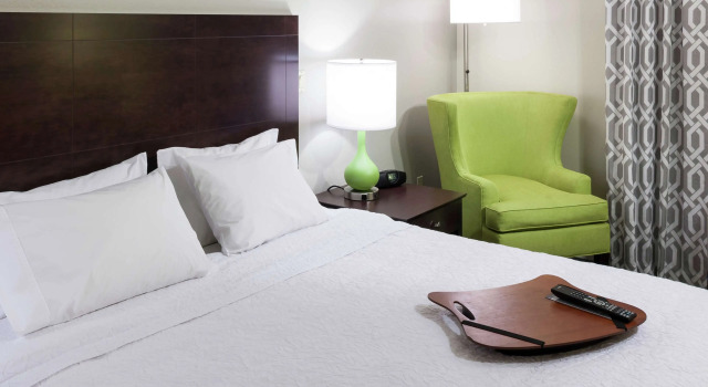 Hampton Inn & Suites Phoenix North/Happy Valley, Забронировать Отель Дир-Вэлли 