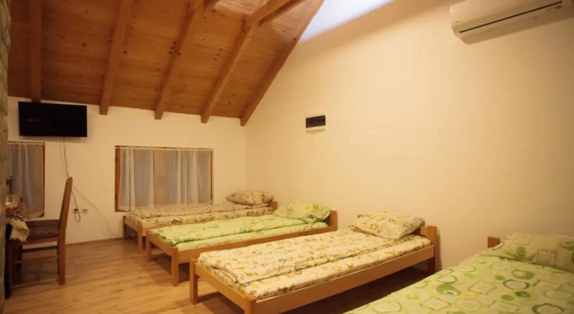 Holiday Home Jazacka Bajka, Забронировать Отель Врдник Fuska Gora National Park