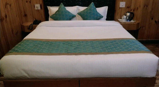 Hotel Yak